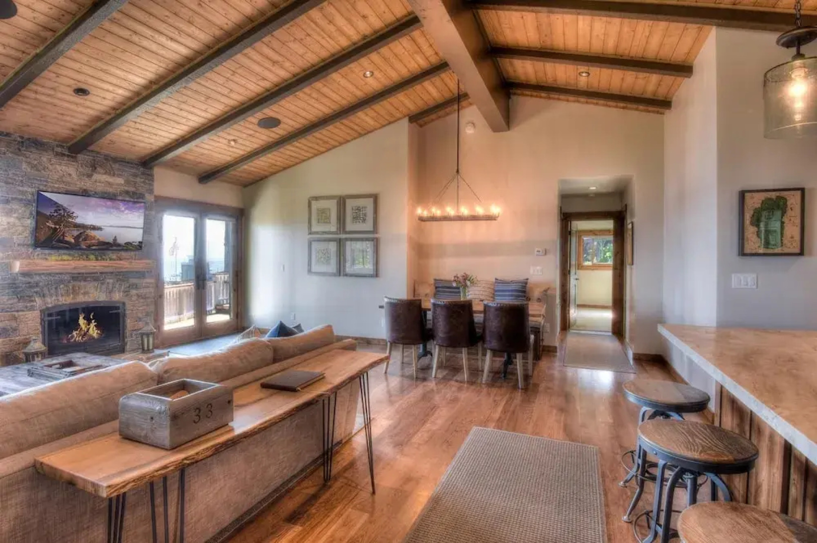 Waters Edge Jewel w/ Lake Views HOA Access!