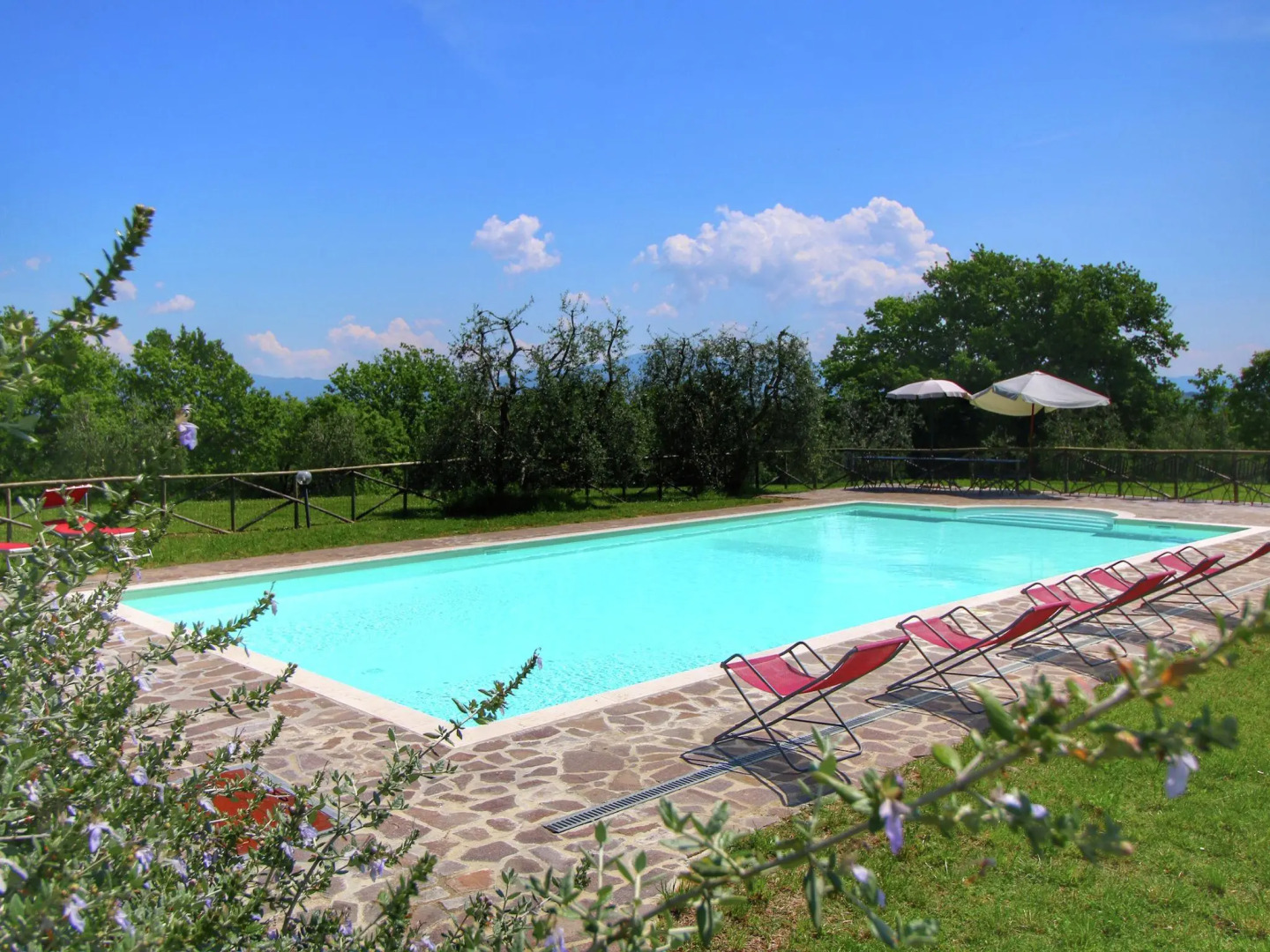 Villa With Swimming Pool in Marciano