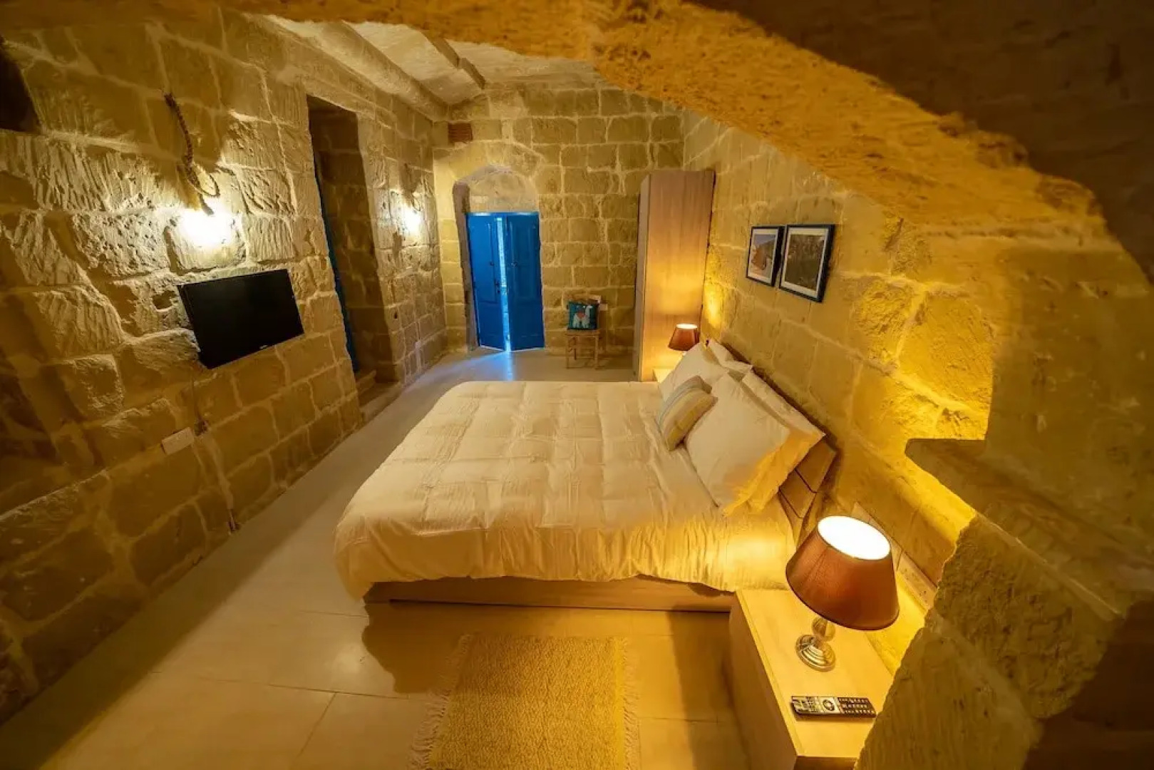 Ta' Pinu B&B