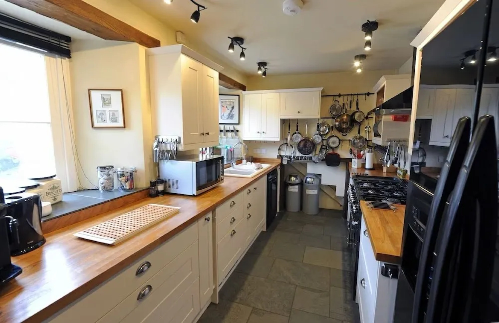 Upper Porthmawr - 5 Bedroom Cottage - Whitesands