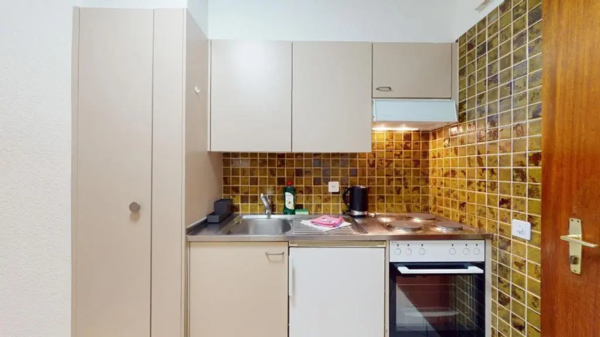 Spacious studio in a nice area in Sierre