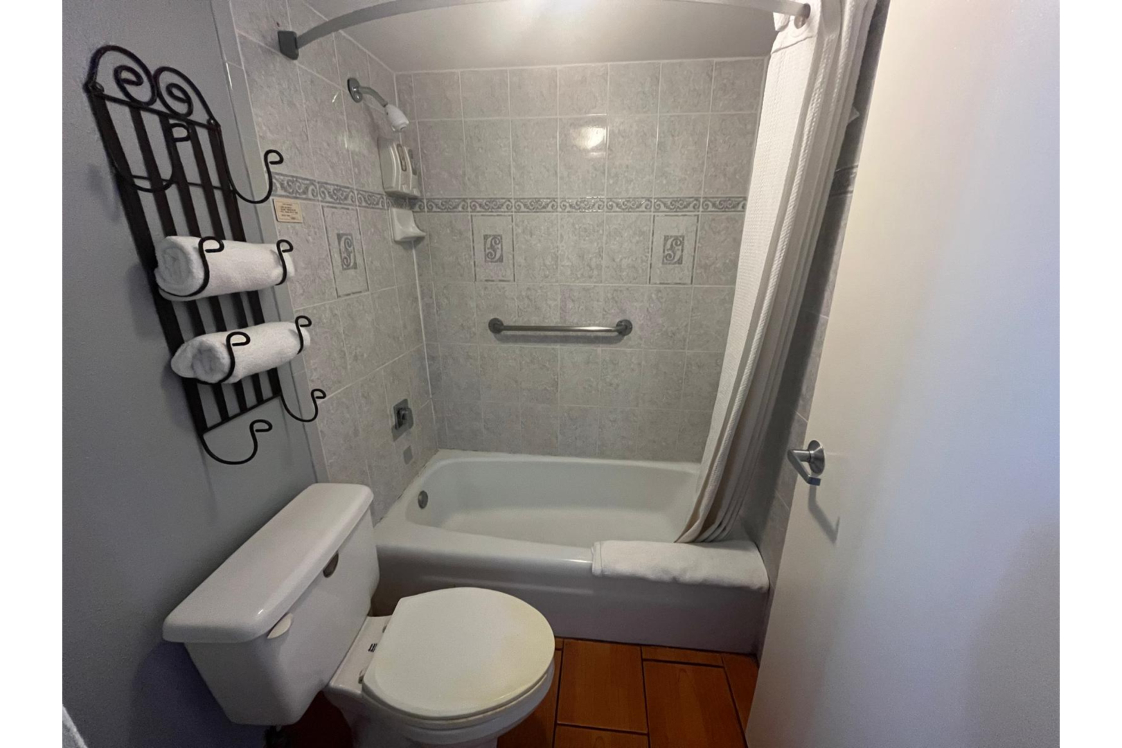 La Posada Inn By OYO Brownsville