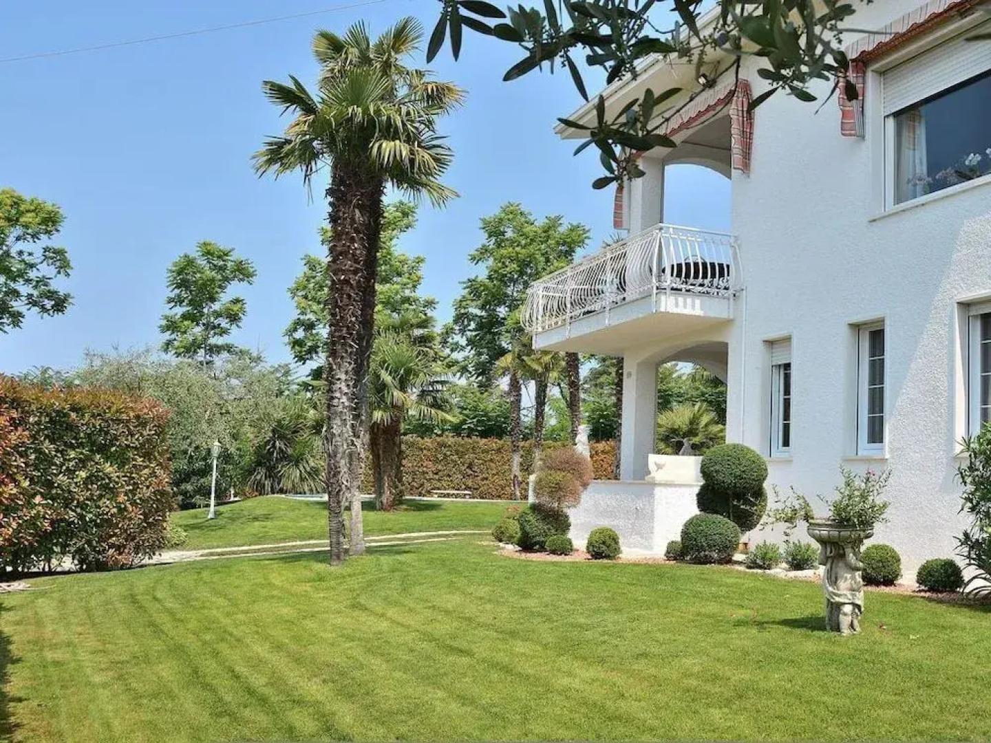 Villa del Filar With Pool
