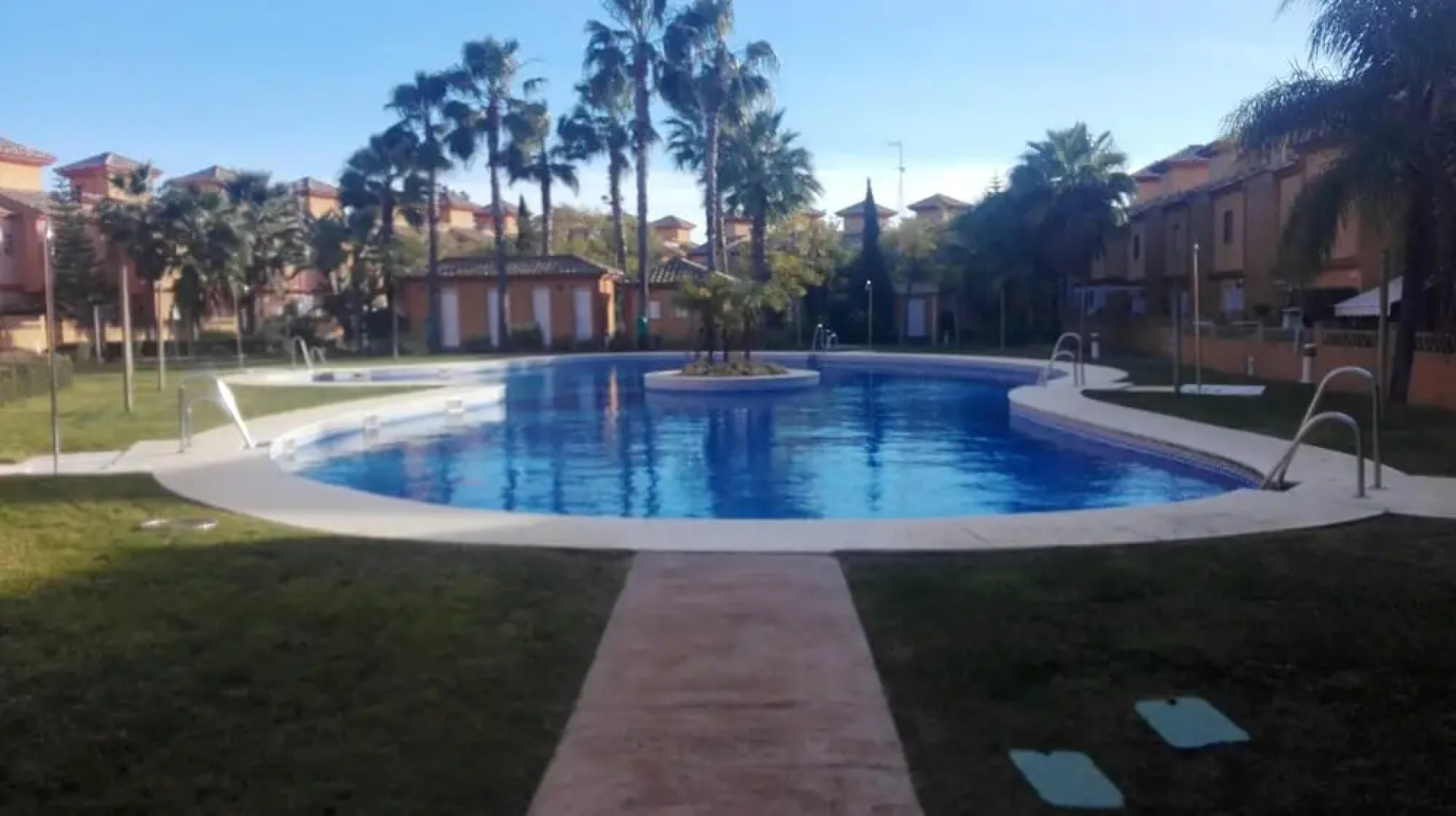 House With 3 Bedrooms in Lepe, With Pool Access, Furnished Garden and