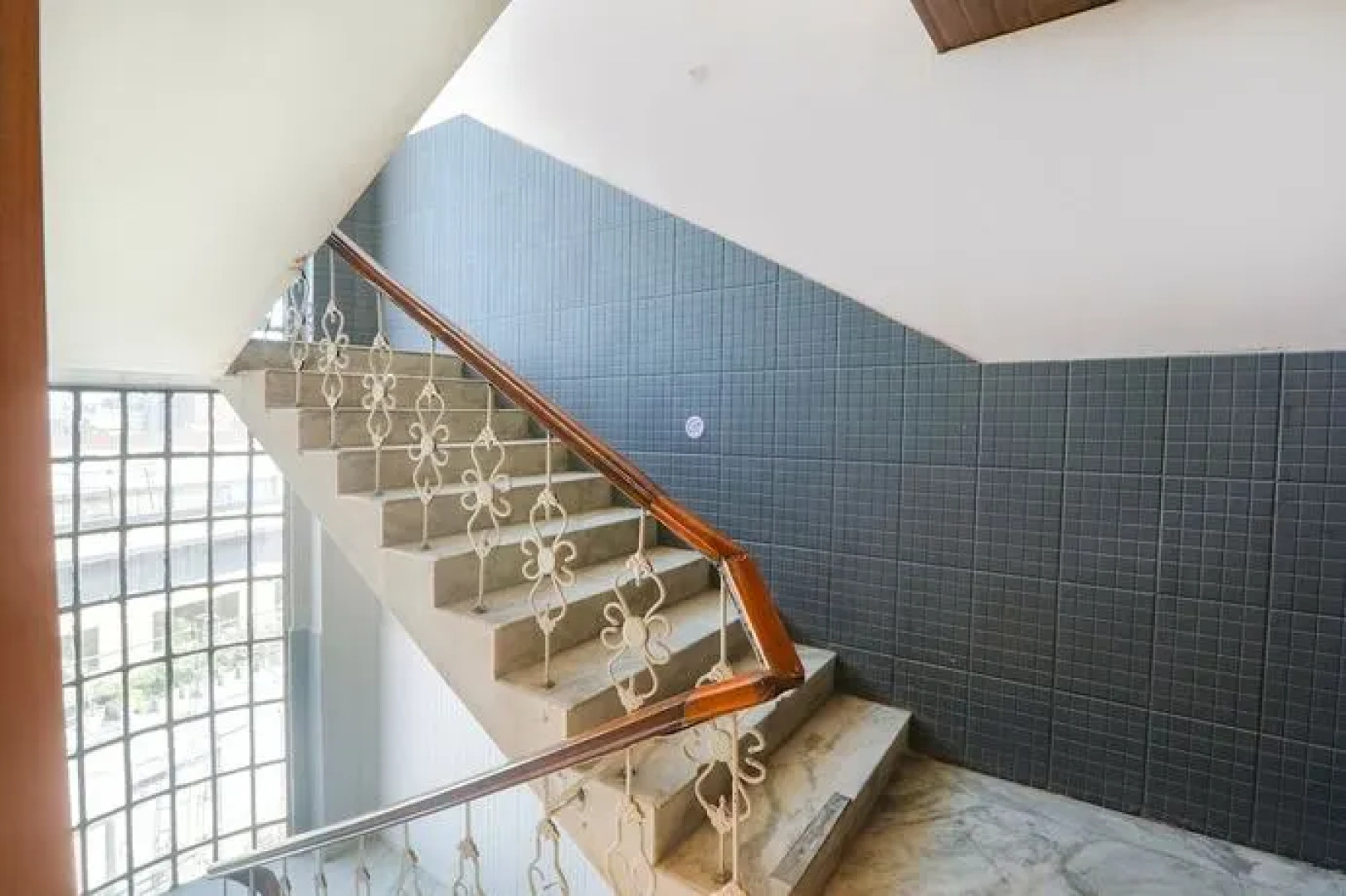 Fabhotel Royal Palm Inn