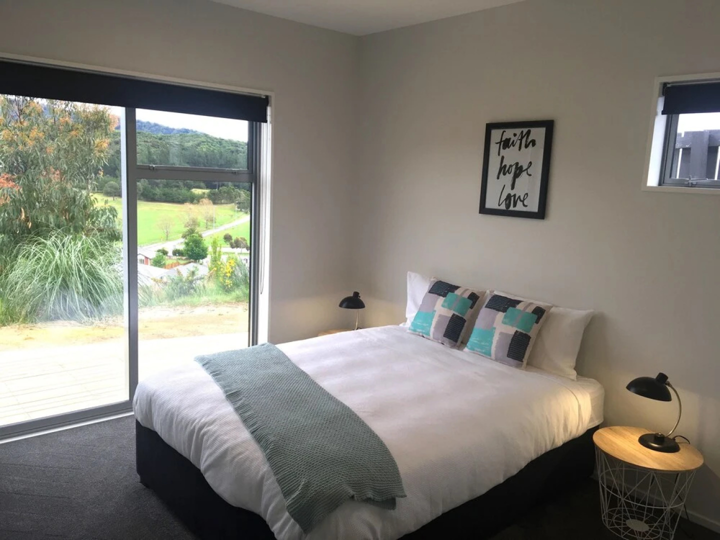 Bell Bird Ridge Holiday Home - Ocean & Valley Views