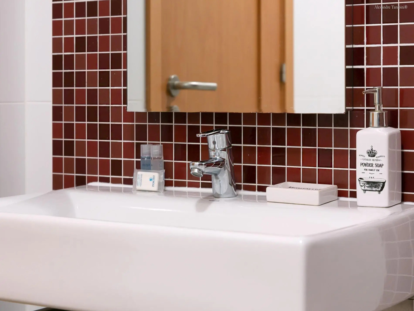 A05 - Luxury 1 Bed Fully Equipped with Pool