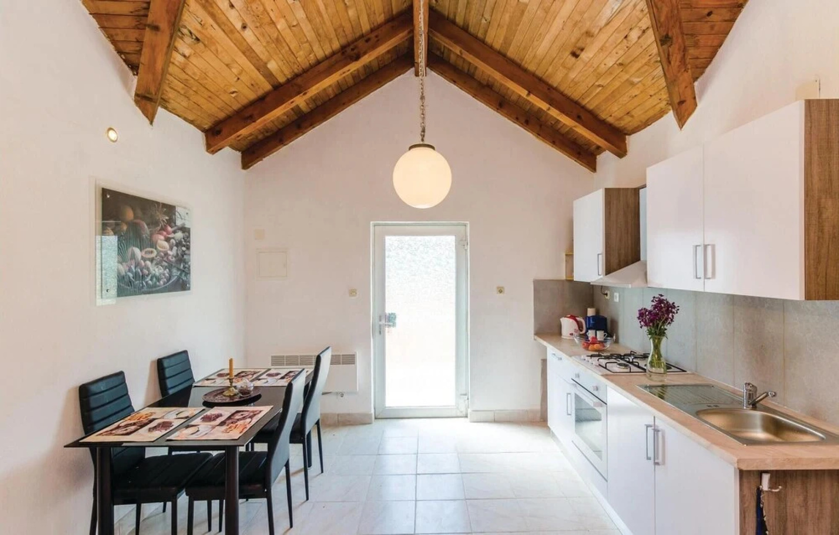 Nice Home in Sreser With Wifi and 2 Bedrooms