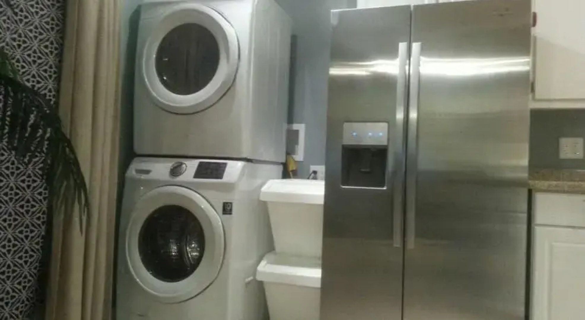 Apt 1331 East 7th St