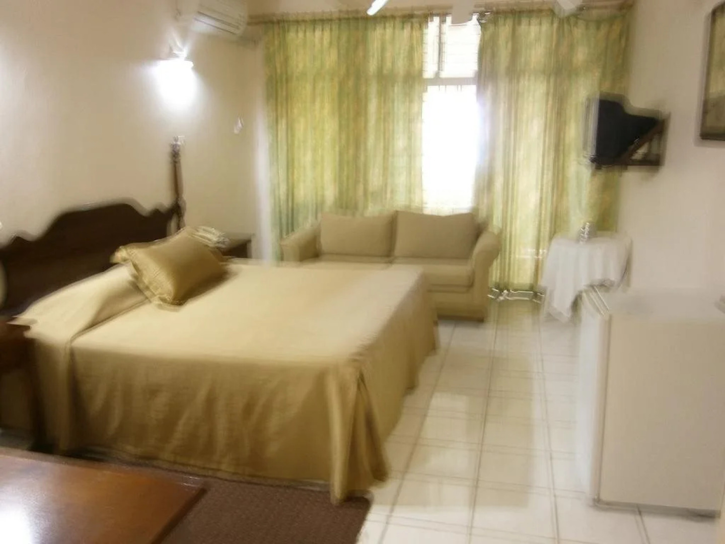 Whispering Bamboo Cove Resort