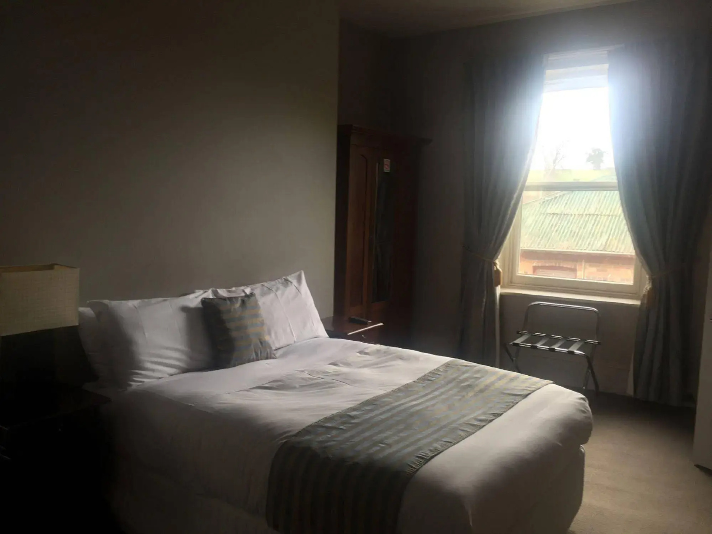 Deloraine Hotel