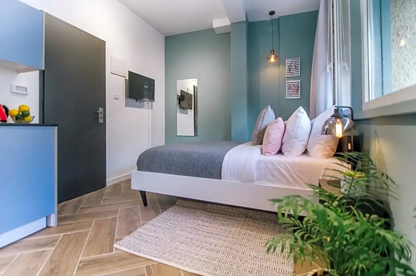 Monochrome Rothschild - Smart Hotel by Loginn Tel Aviv