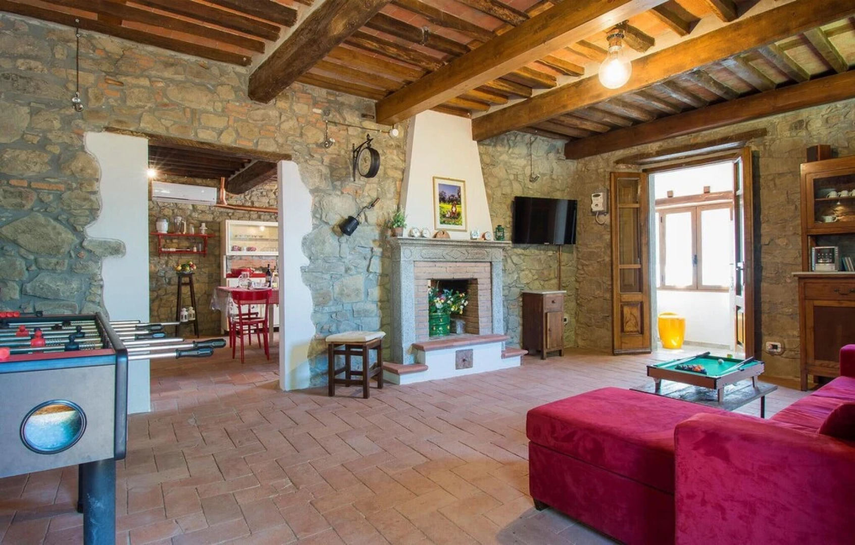 Nice Apartment in Benabbio with Hot Tub & 3 Bedrooms