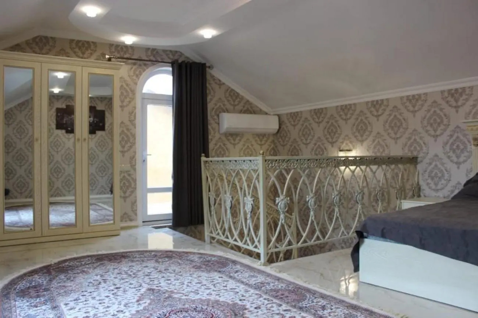 Домик у моря