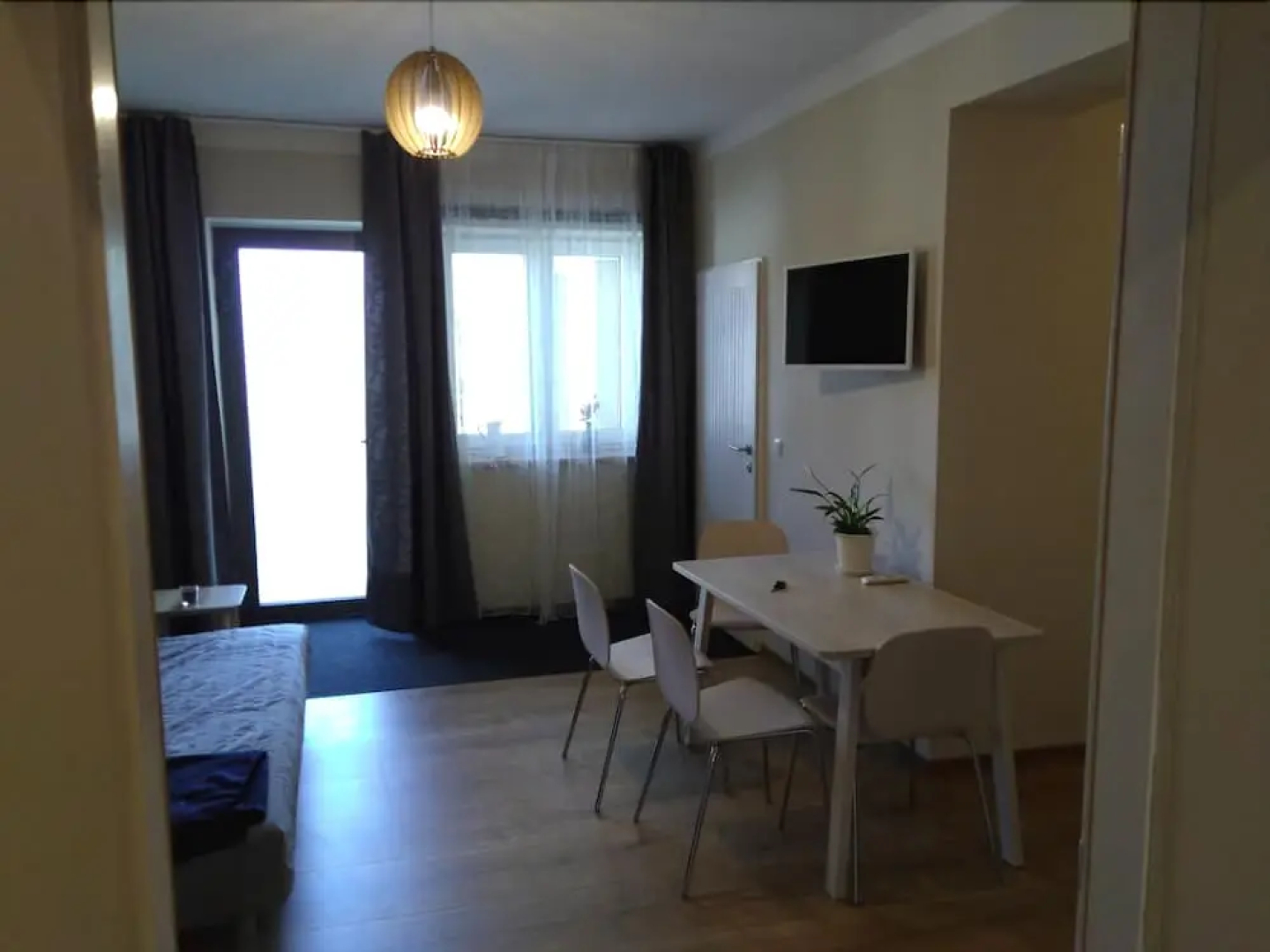Sabines Apartments