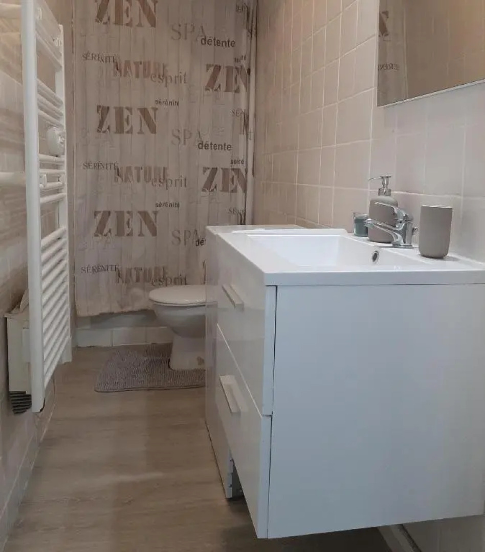 Rouen Les Chartreux Au Calme