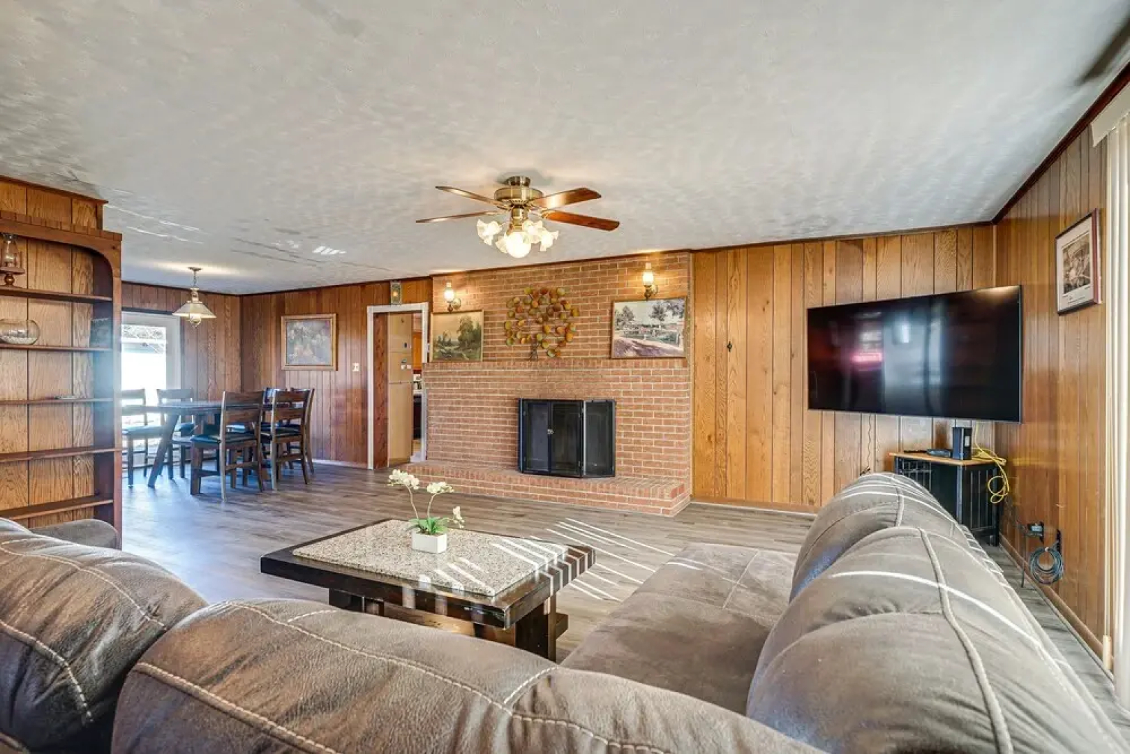 Sneads Ferry Vacation Rental - Walk to Boat Ramp!
