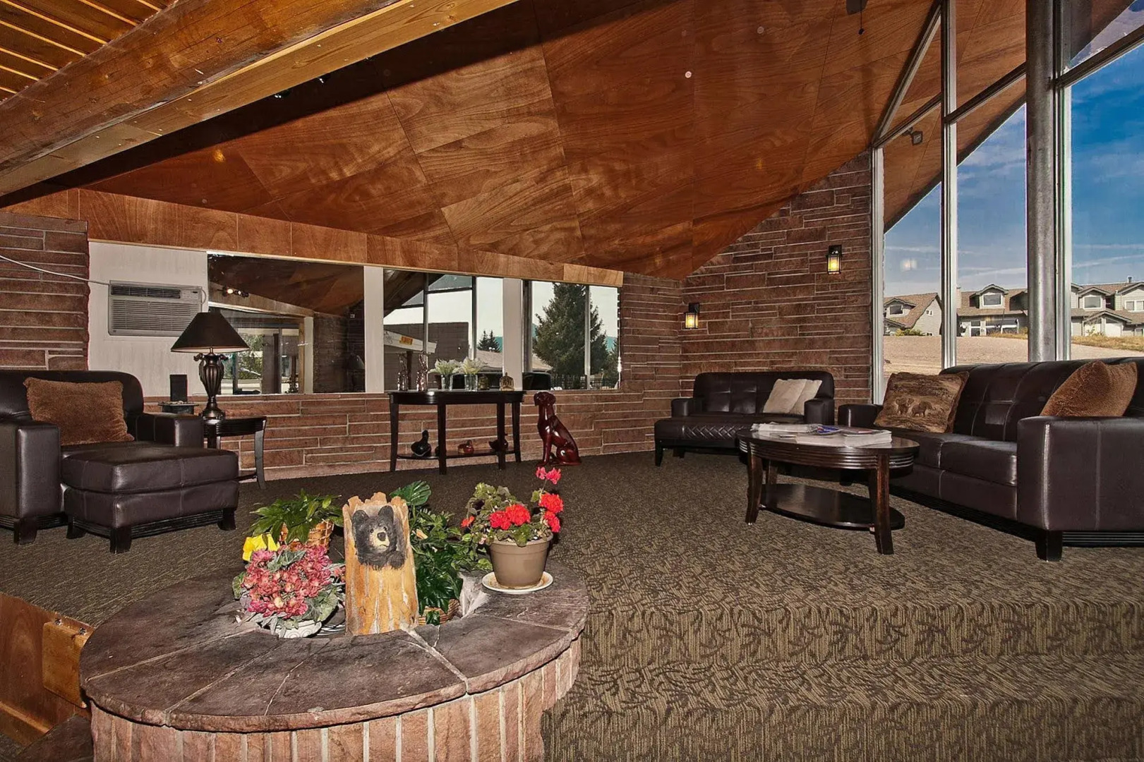 Coyote Mountain Lodge