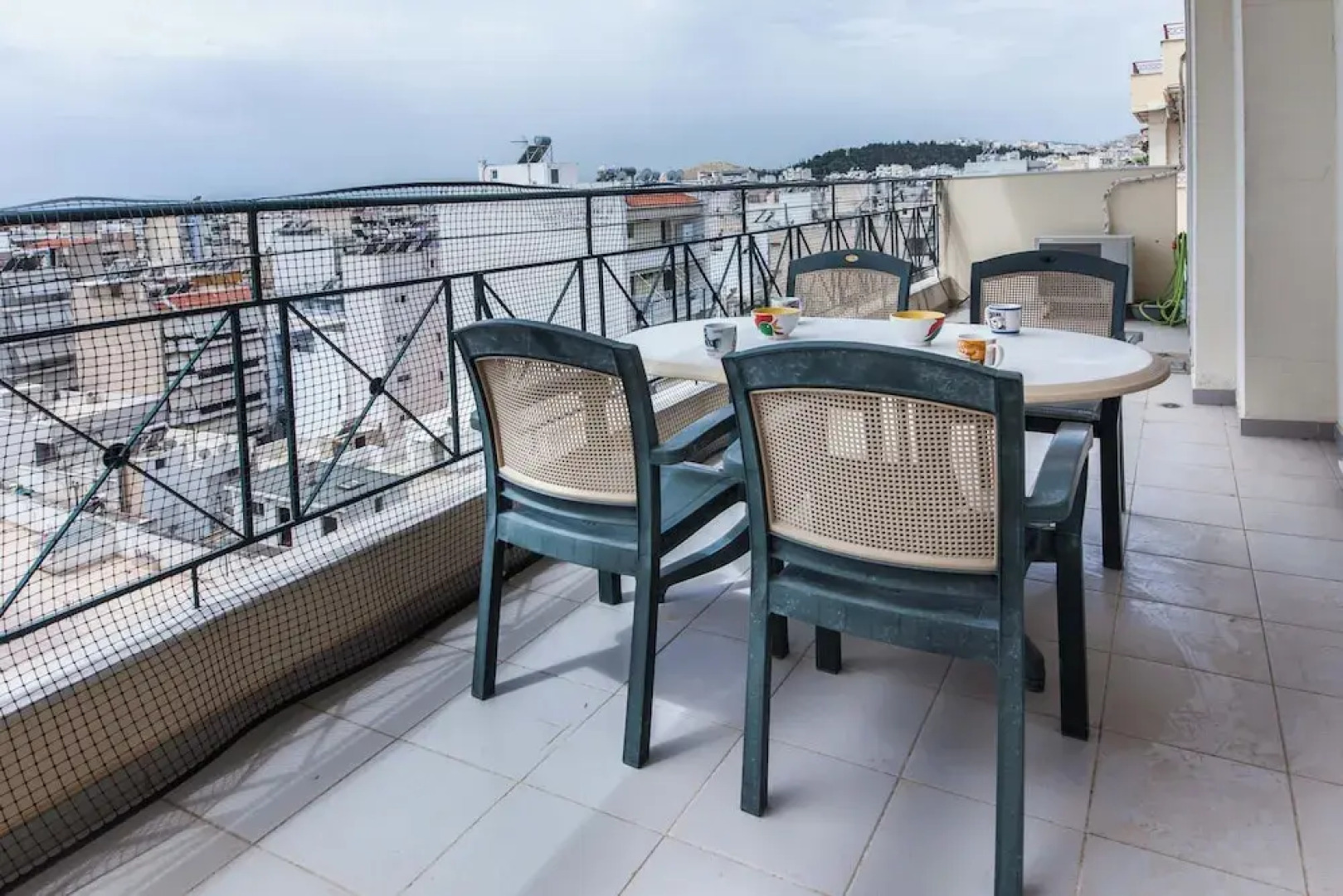 Koridalos Terrace Apt w Spectacular View