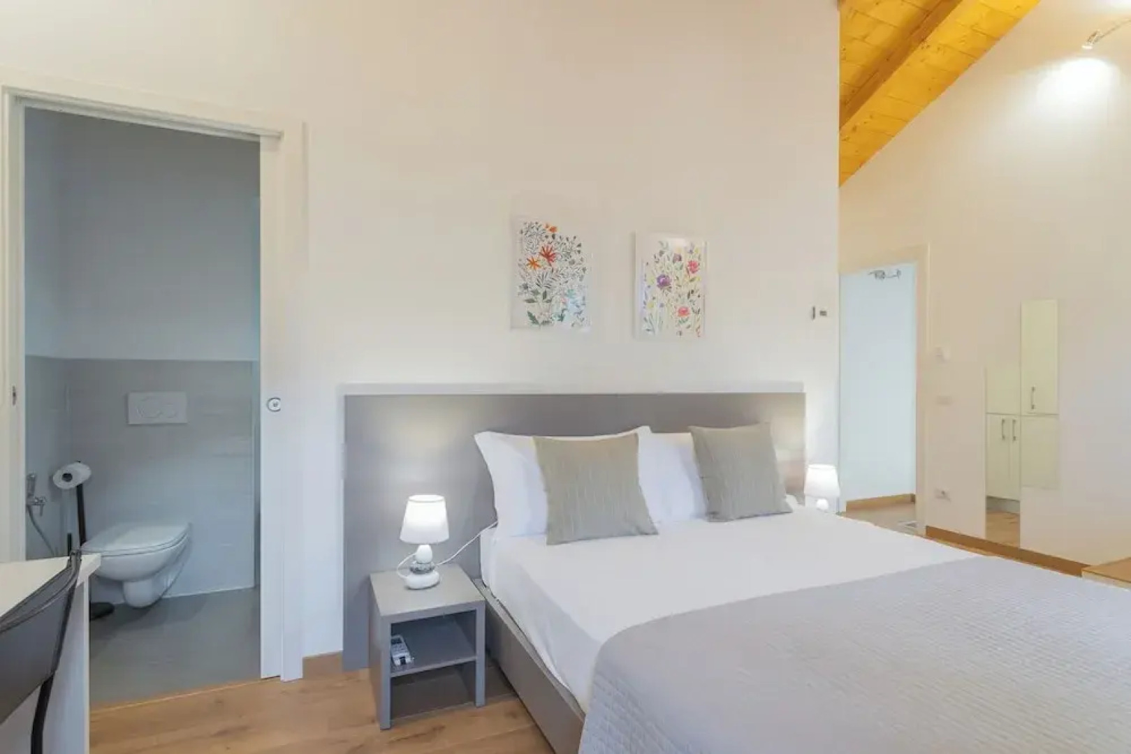 Pozzo Vertical Apartment With Garden and Parking by Rent all Como