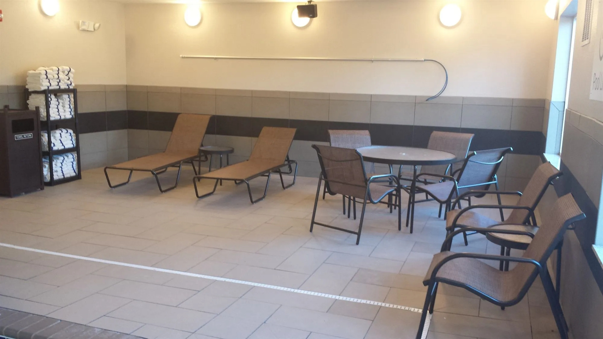 Holiday Inn Express Hotel & Suites Emporia Northwest by IHG