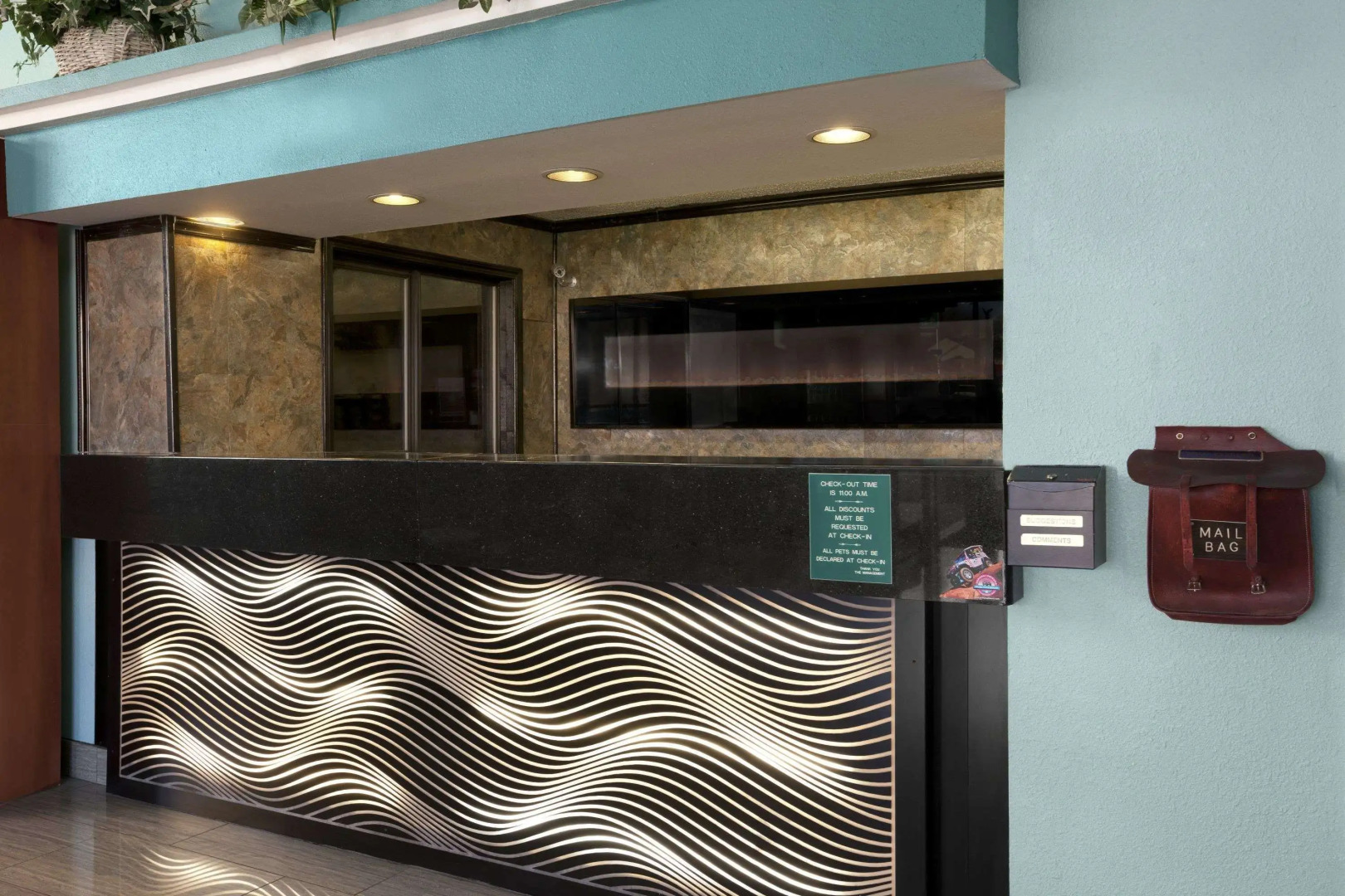 Super 8 by Wyndham Conference Center NAU/Downtown