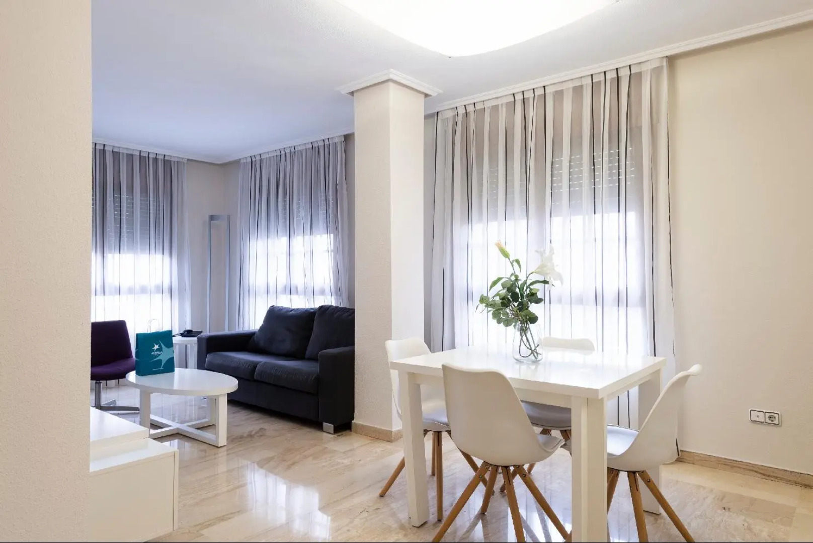 Suites Apartamentos Los Girasoles