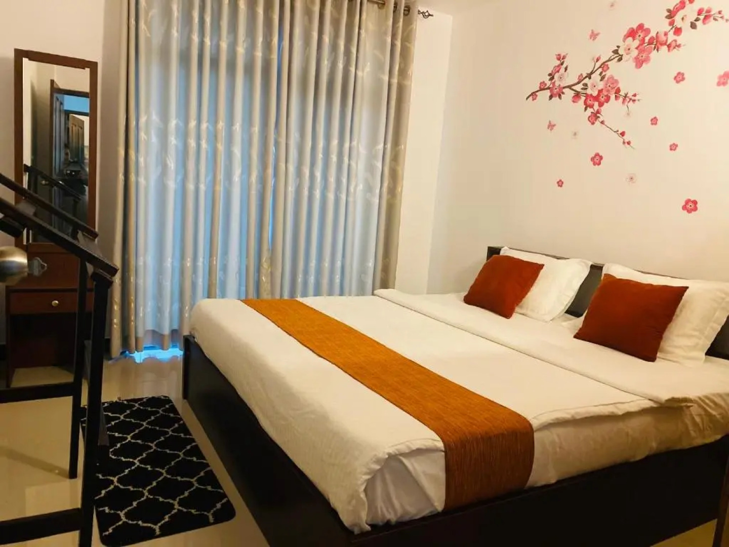 Tea Breeze Luxury Residence