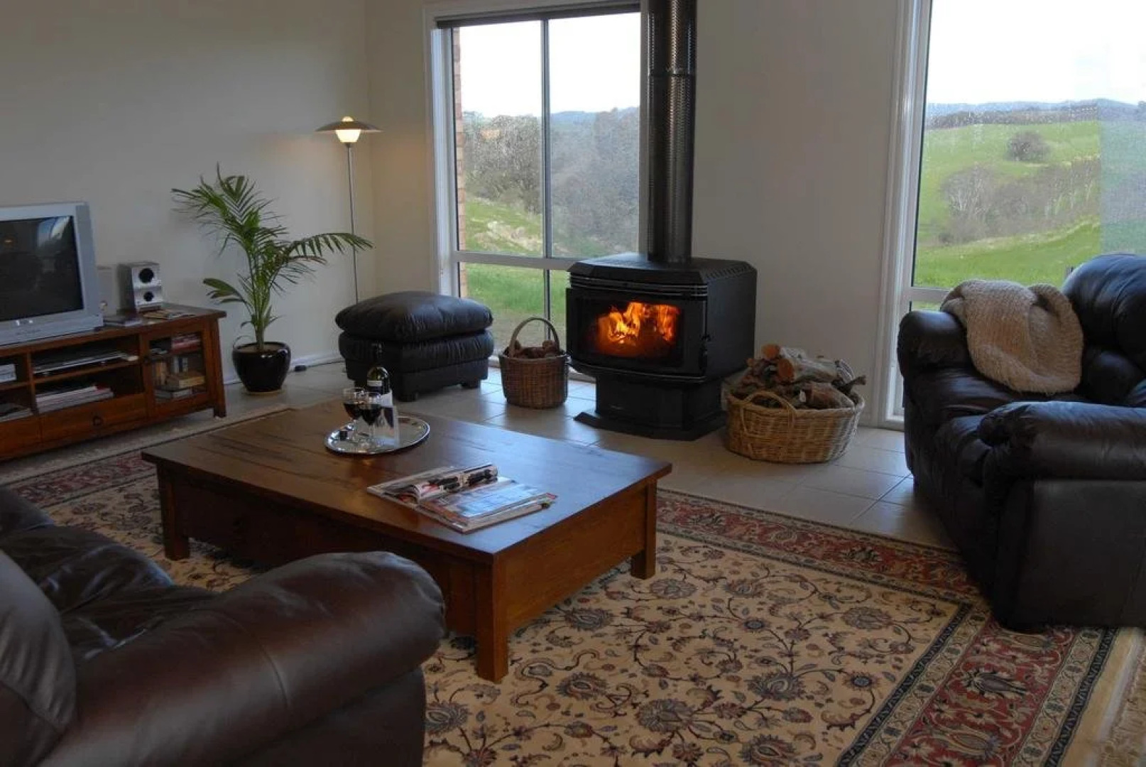 Hut on the Hill Bed & Breakfast