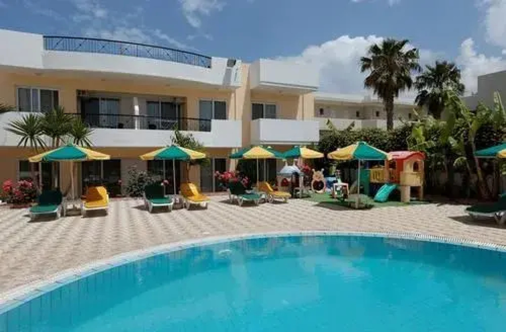 Pelopas Resort Apartments