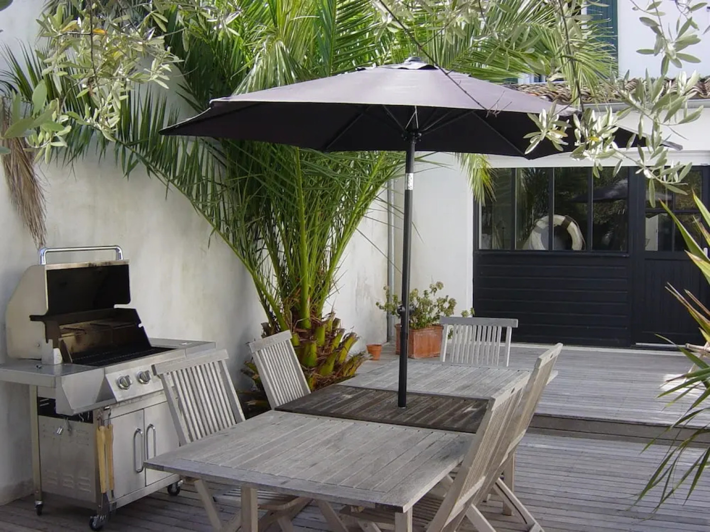 Les Minutias Village