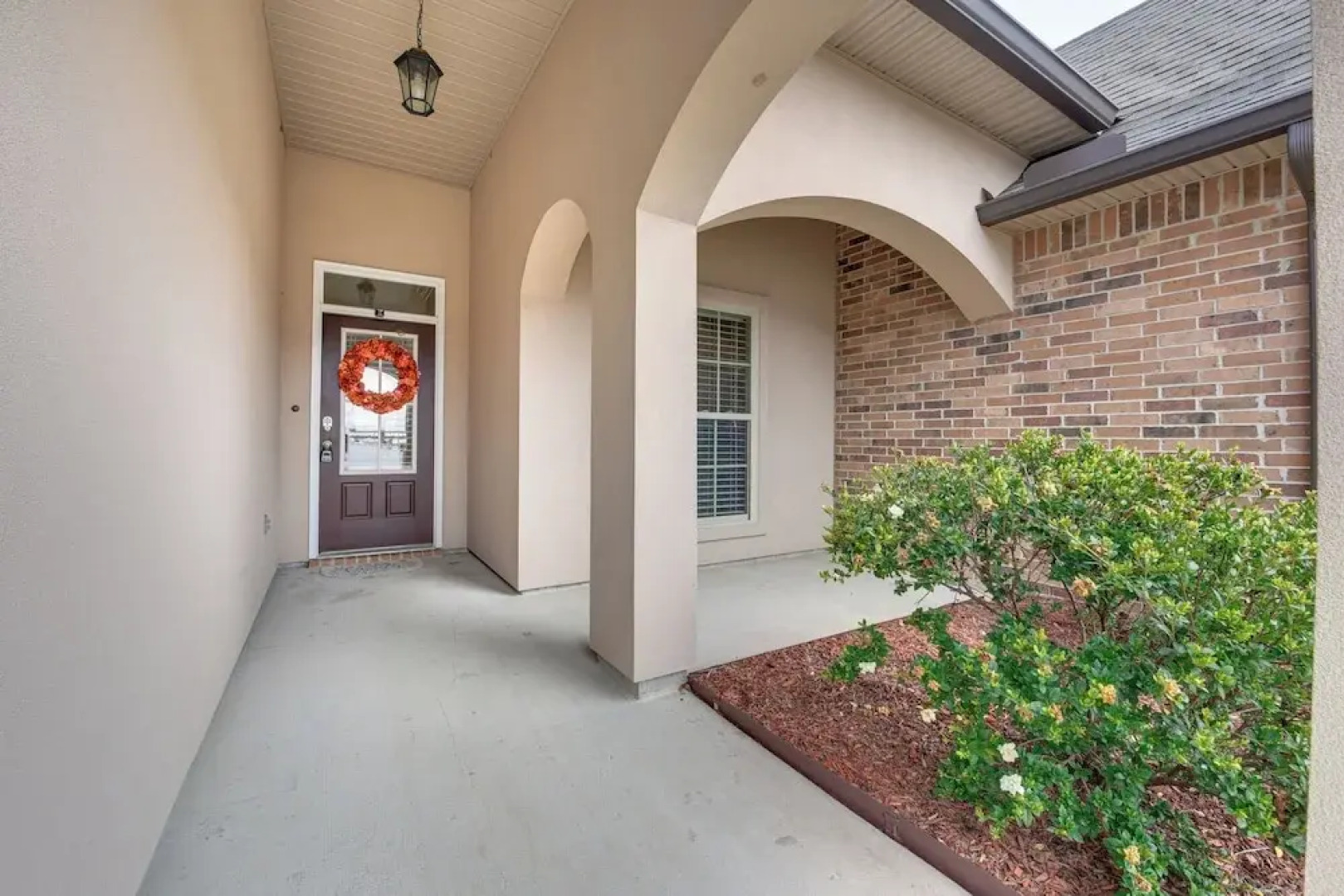 Spacious Zachary Home: 12 Mi to Baton Rouge!