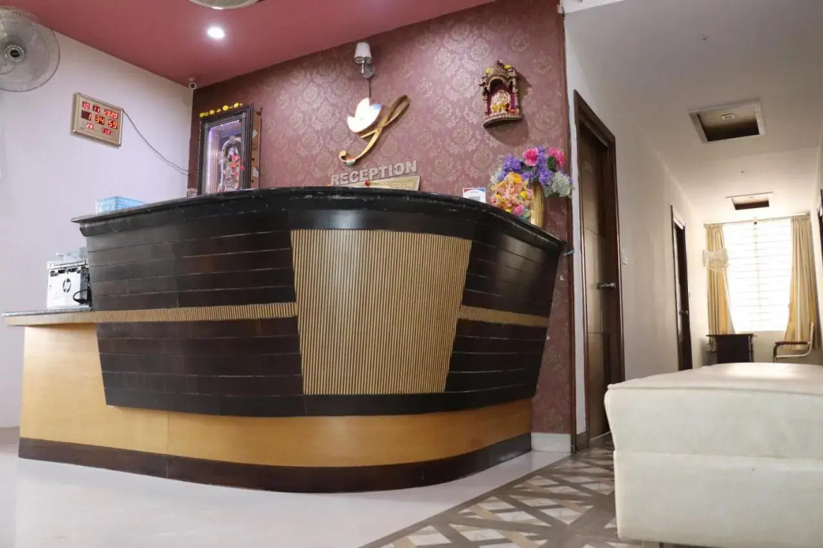 Hotel Sri Vaari Residency