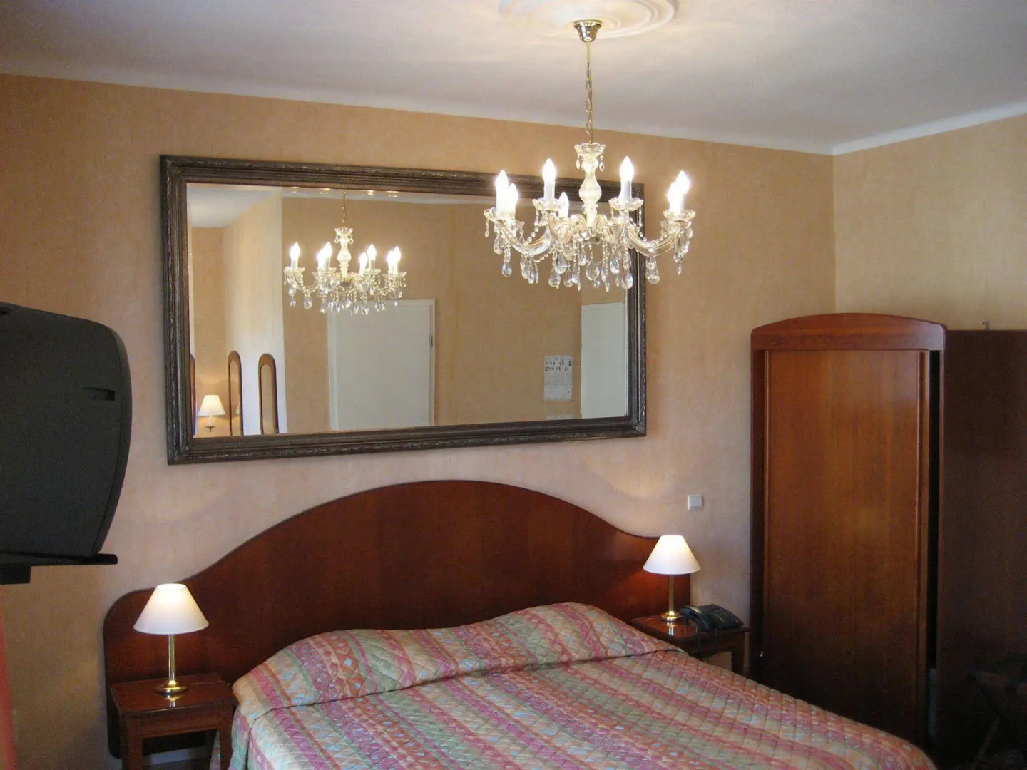 Avenue Hotel by F-Hotels