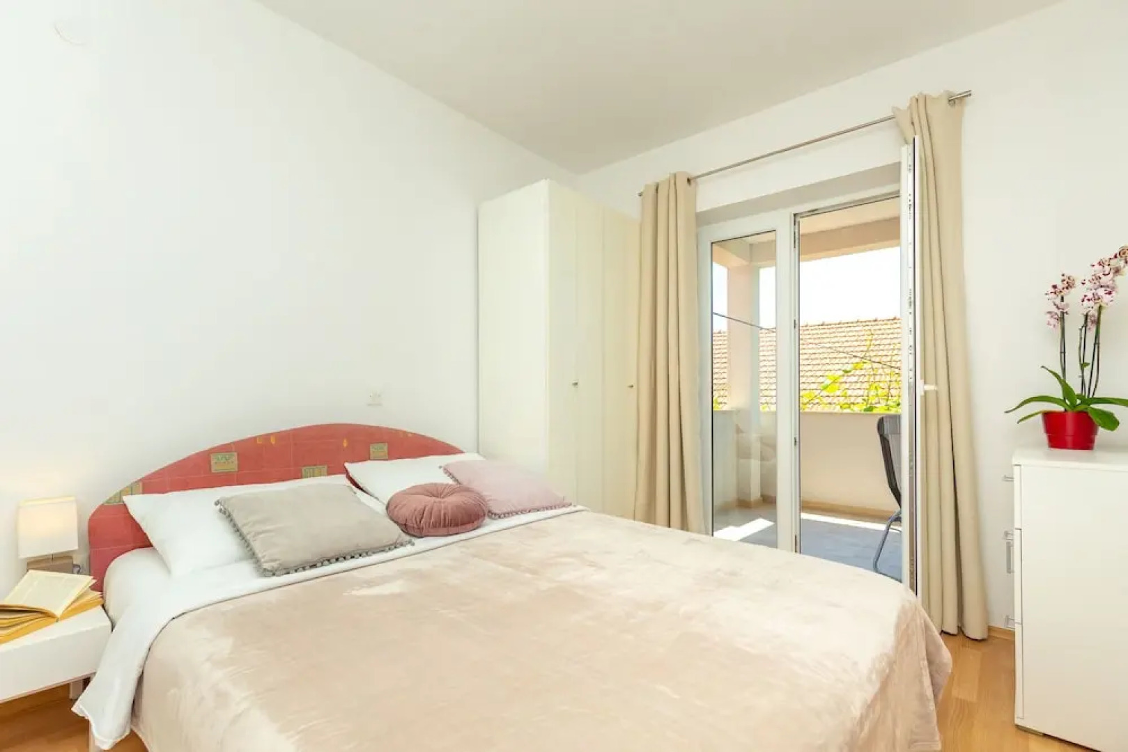 Summer Chill Apartment