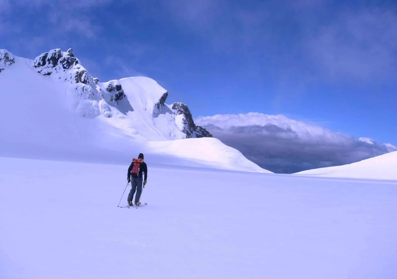 Snowy Waters Lodge & Tours