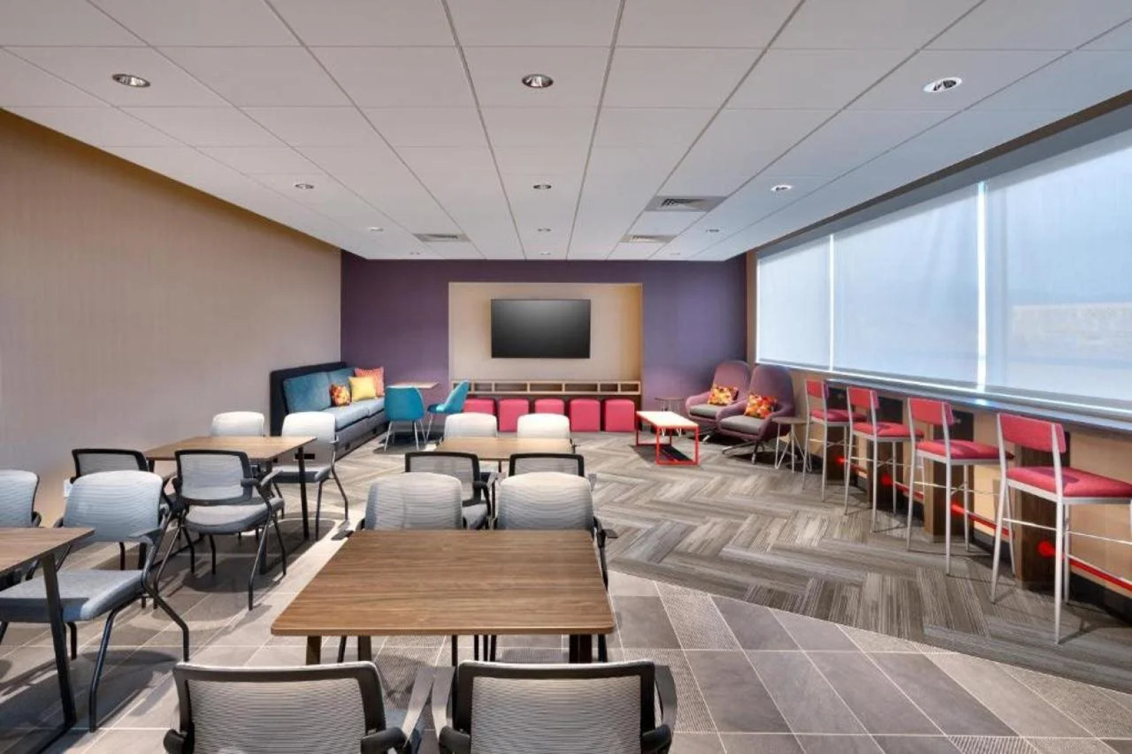 Tru By Hilton Clearfield Hill Air Force Base, UT