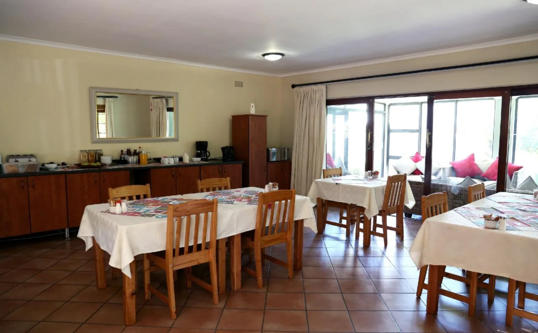 Morulana Guest House