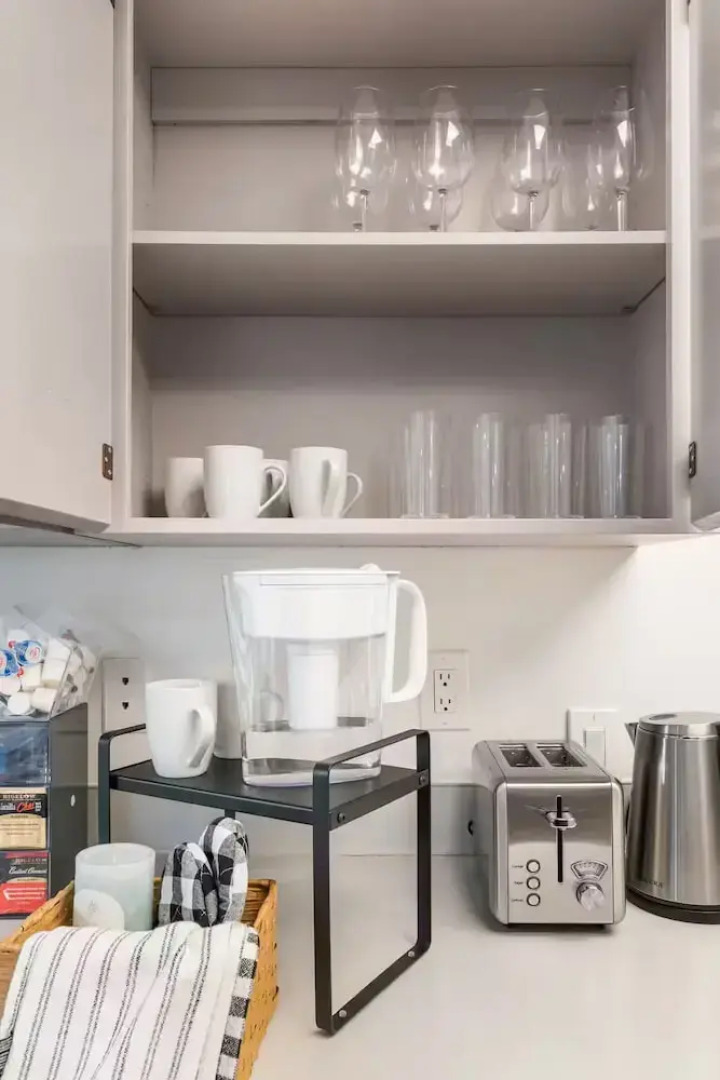 Comfortable Kirkland Home for Family & Remote Work