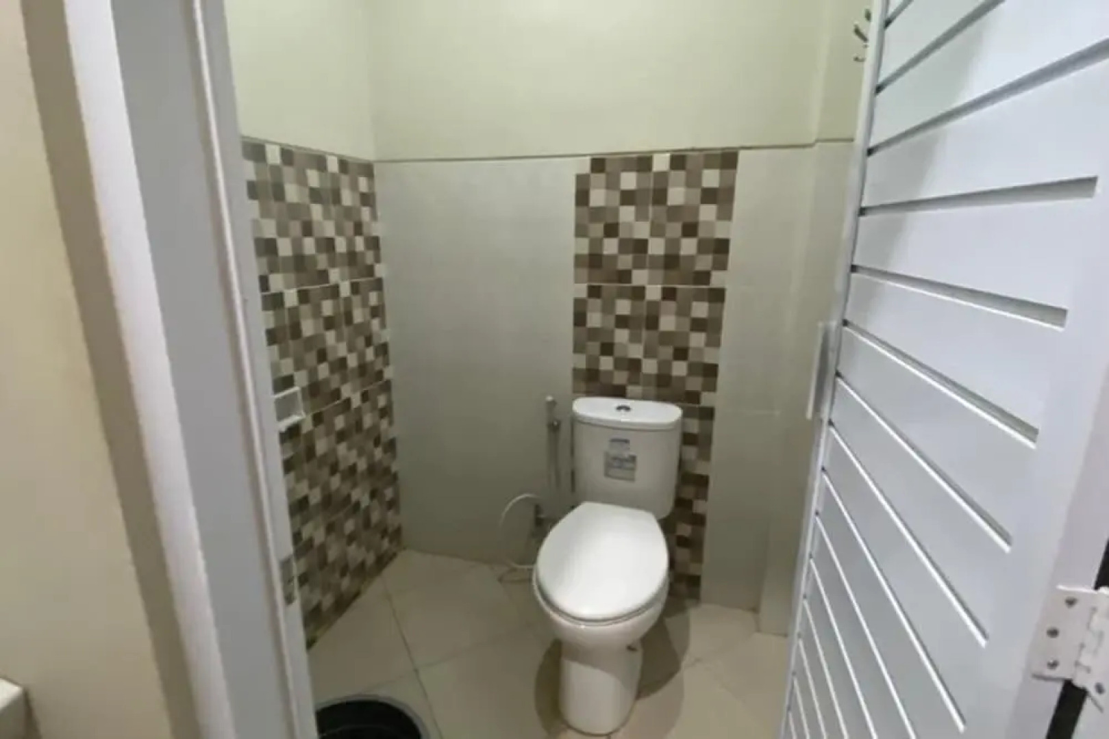 Capital O 93450 Hotel D'lala