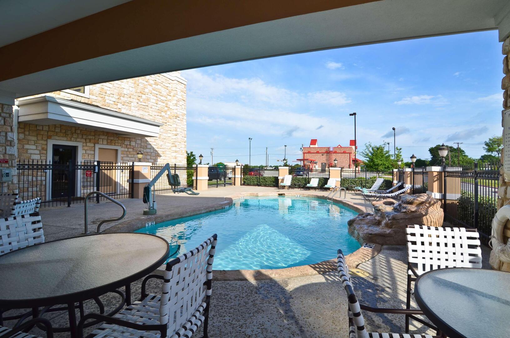 Best Western Plus Christopher Inn & Suites