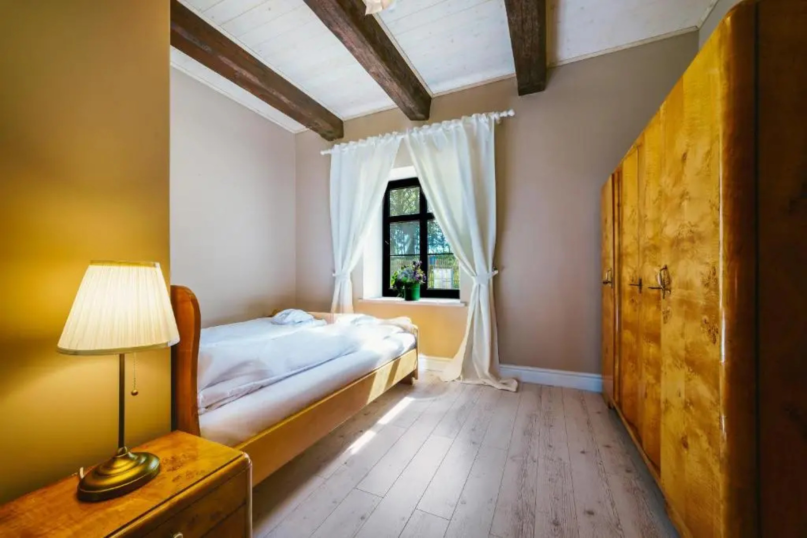 Stare Sady Chillout Rooms "Pod Jabłoniami"