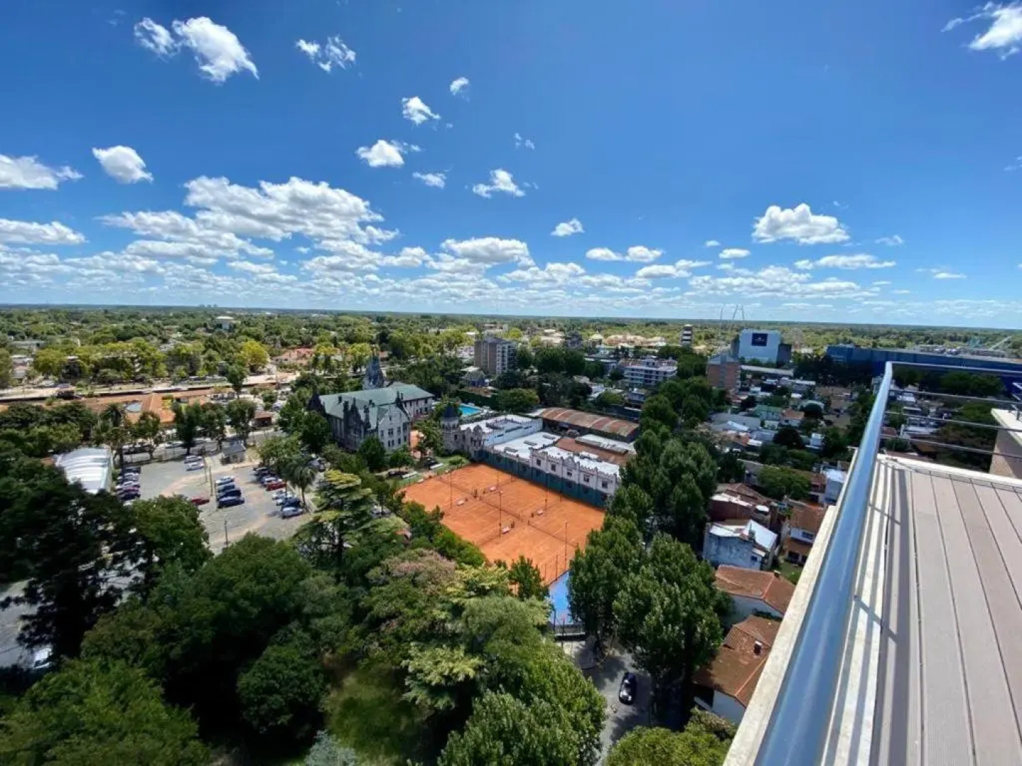 Vista al rio tigre 4 personas