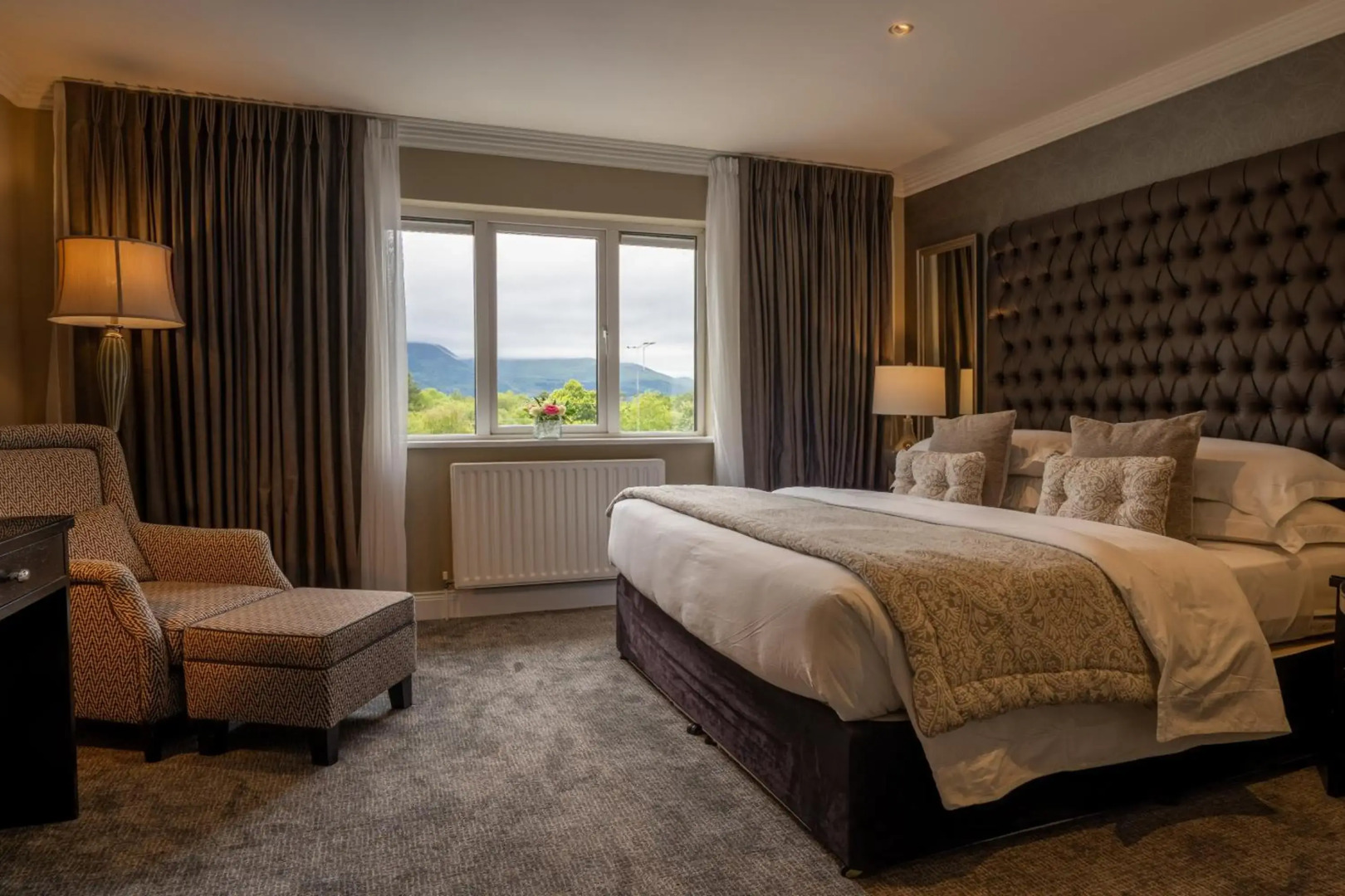 Killarney Oaks Hotel