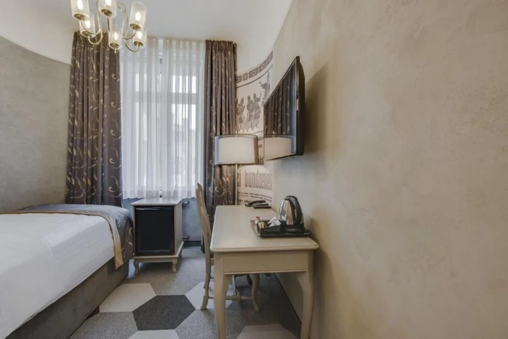 Отель Eurostars Metropole