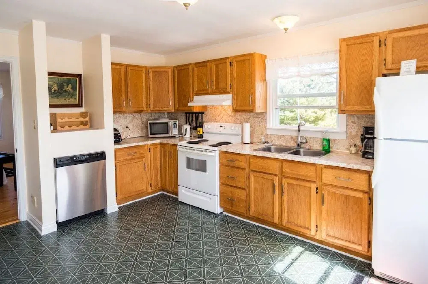 Bayview Pines Country Inn Apartments