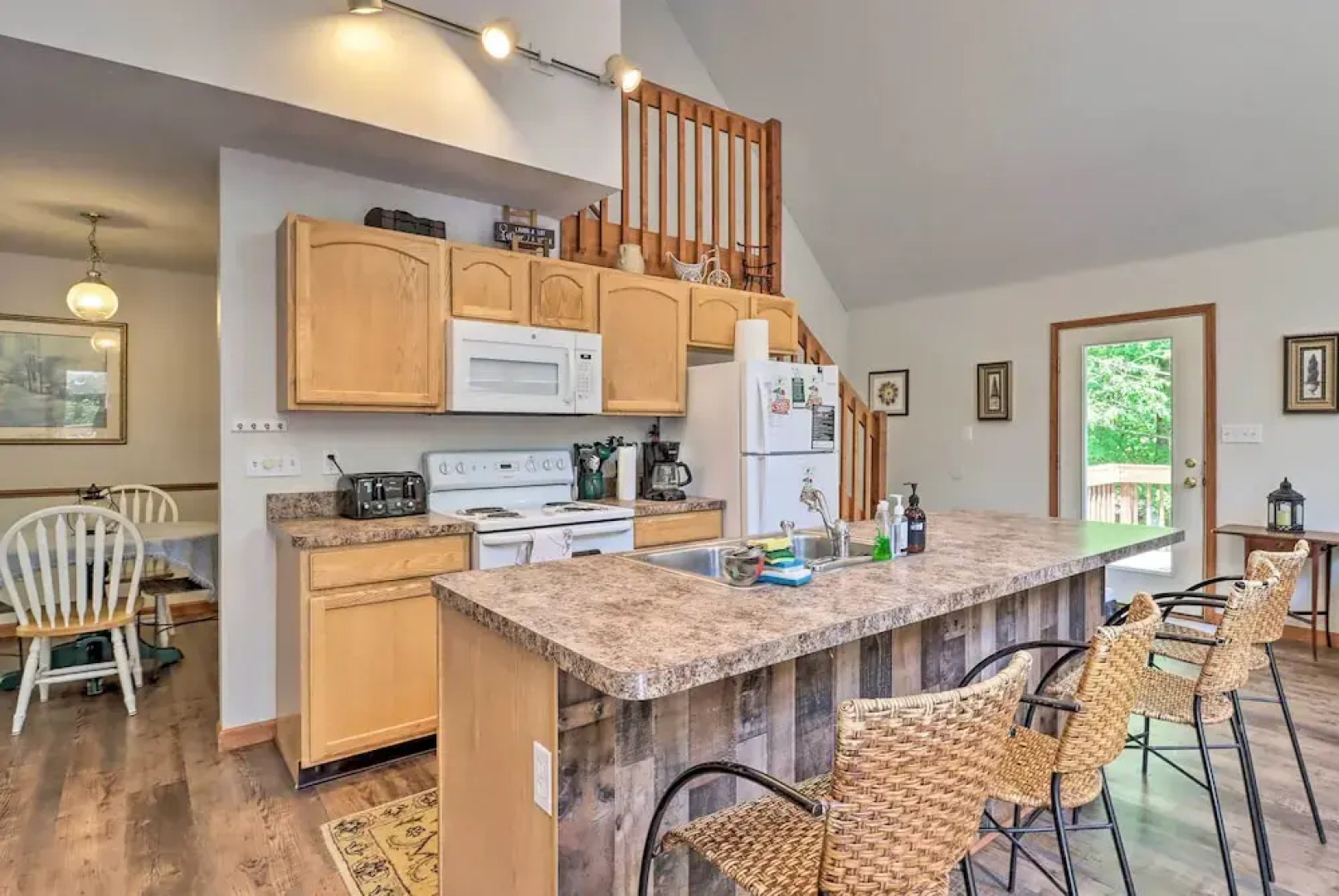 Deck, Hot Tub & Game Room: Lake Harmony Home