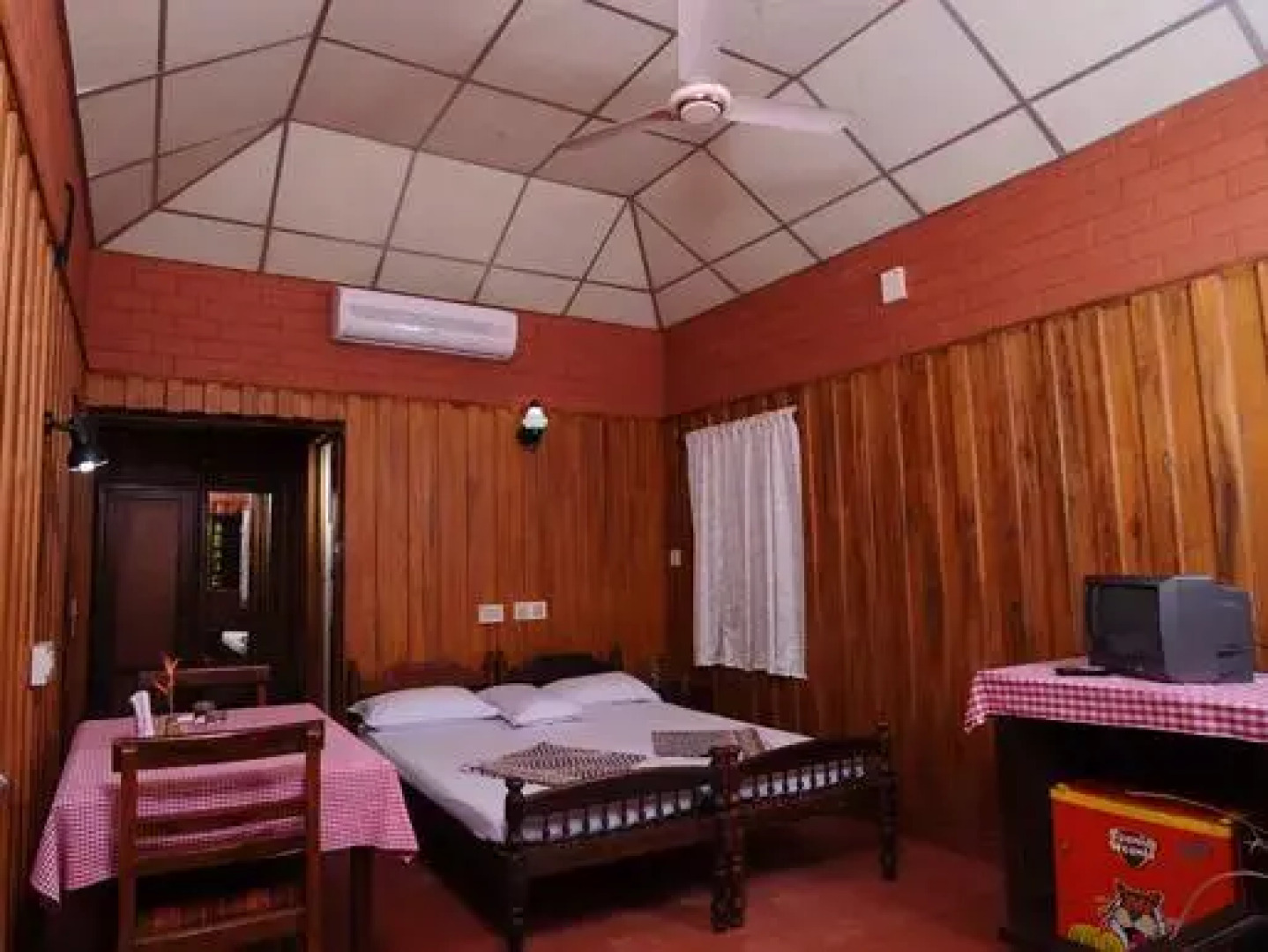 Vembanad Lake Villas