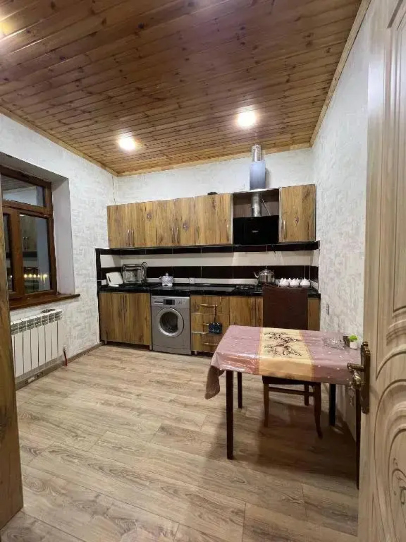 Cozy house 5 mins away from city center.