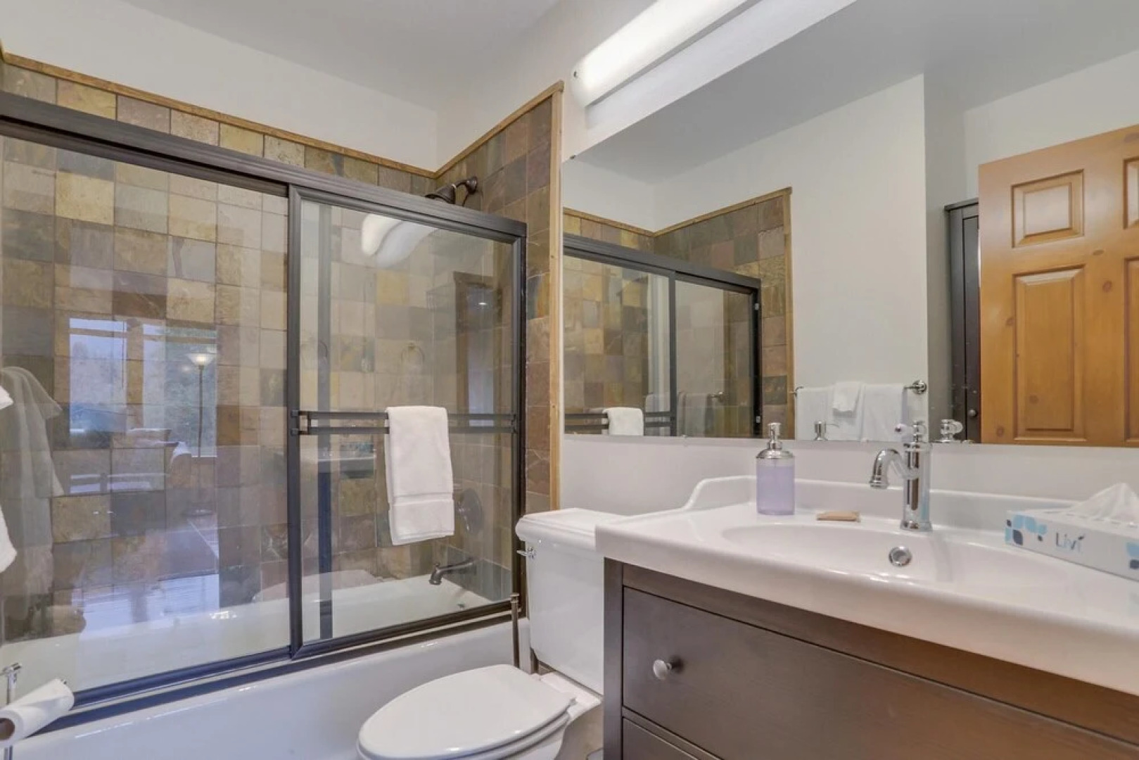 Huckleberry Mountain Lodge